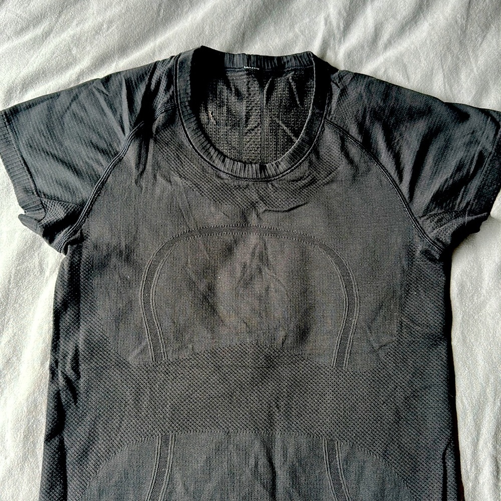 lululemon | run swiftly short sleeve | size 6